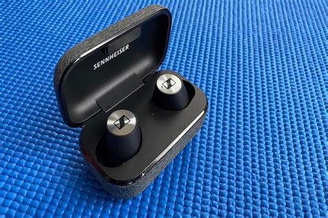 Best headphones and wireless earbuds for iPhone 12 - Campus Circle