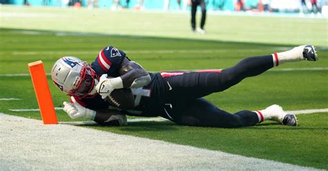 Patriots Place Ty Montgomery On Injured Reserve Sign Liljordan