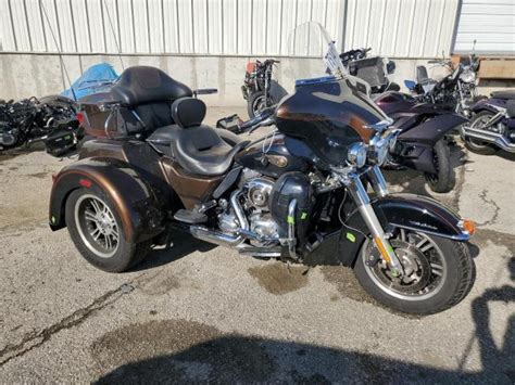 Salvage Motorcycles Powersports Harley Davidson Flhtcutg Tri