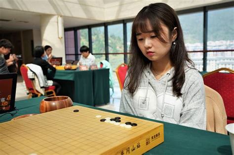 棋手战鹰 围棋战鹰简介 伤感说说吧