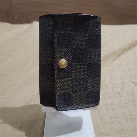 Louis Vuitton Lv Keyholder On Carousell