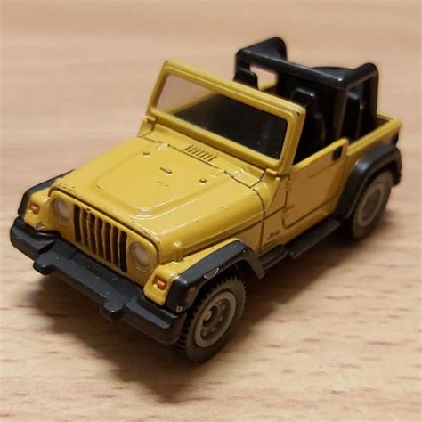 多美卡 TOMICA NO 18 JEEP WRANGLER 蝦皮購物