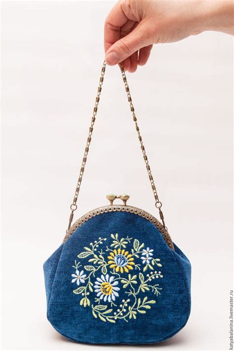 Сумочка на фермуаре с вышивкой Венок Ромашек пухляшка в интернет ...