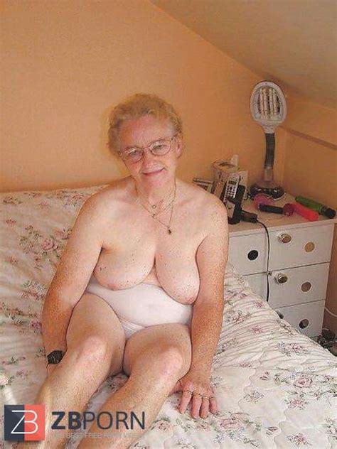 Fabulous Mature Gal ZB Porn