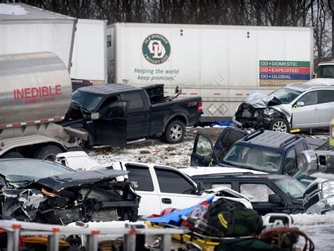 3 Die In Pa 50 Car Pileup On Snowy Interstate