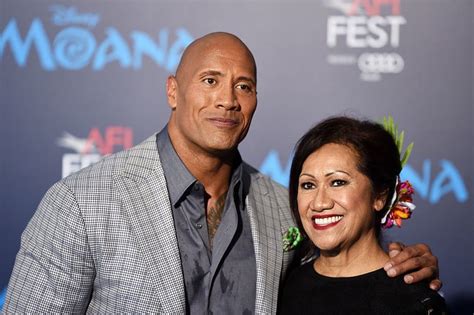 Dwayne Johnsons Mom Ata Johnson 31 Celebrity Parents I Honestly