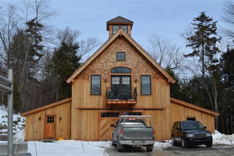 Timber Frame Barn In Stowe Vt Vermont Frames Artofit