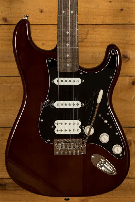 Squier Classic Vibe 70s Strat HSS Laurel Walnut Peach Guitars