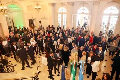 Todos Los Invitados Al Palacio Alvear Residencia Del Embajador De