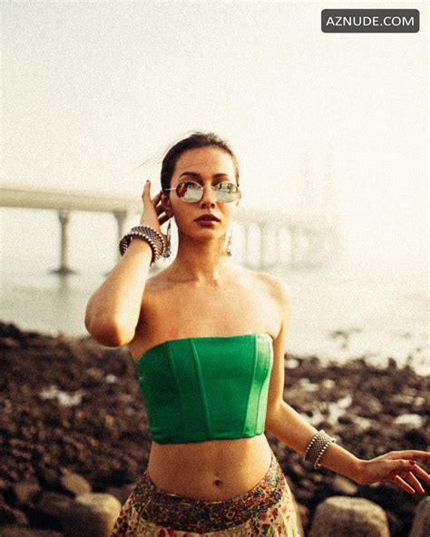 Madhurima Roy Hot Pics Collection AZNude