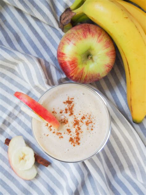 Apple Banana Smoothie Carolines Cooking