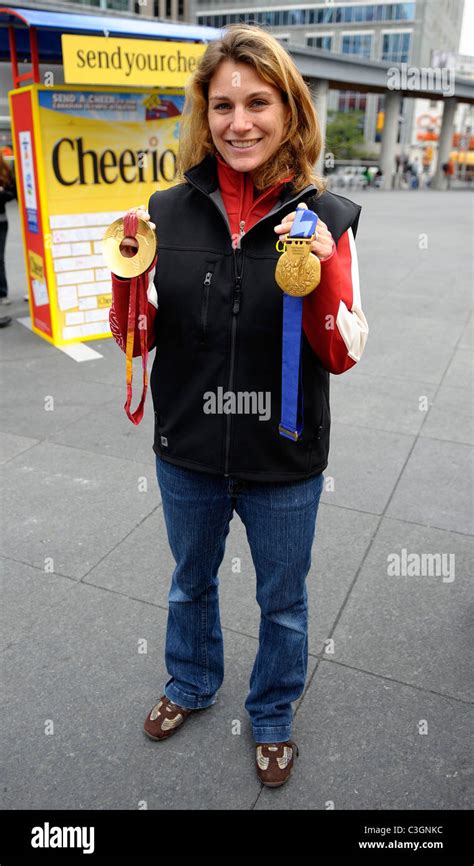 Cheryl Pounder A Cheerful Celebration At Dundas Square Hosted By