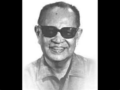 Amado V Hernandez (Filipino Writer) ~ Bio Wiki | Photos | Videos