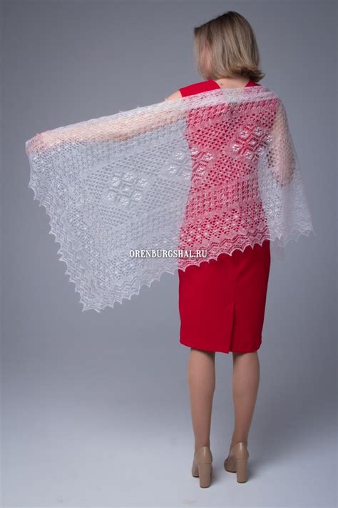 Блистательный образ: купить нежный палантин белого цвета - Оренбургшаль