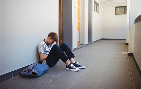 Cómo Prevenir el Abandono Escolar Colegio del Valle