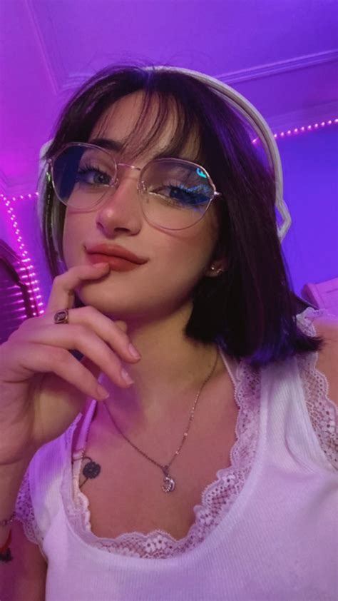 ☃️🎄lulu 🎄☃️ On Twitter Ya Prendí Stream Uwu Me Acompañan Uujz9t4sku