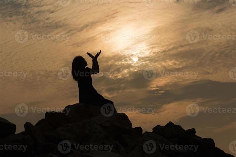 Silhouette sad girl at sunset. 13346733 Stock Photo at Vecteezy