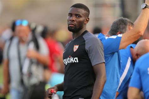 Fichajes Sevilla Fc Amadou Se Desvincula Oficialmente