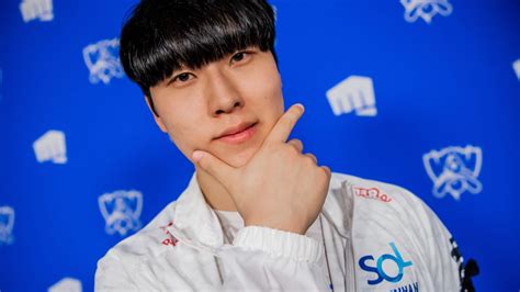 DRX Zeka is confident he can beat Faker and win Worlds 2022 - Dexerto