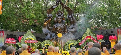 Thich Quang Duc Monument A Cultural Spot On Saigon Map Vinwonders
