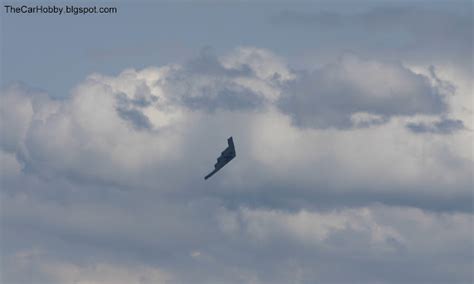 The Car Hobby: Spotted - B-2 Spirit Flying Wing