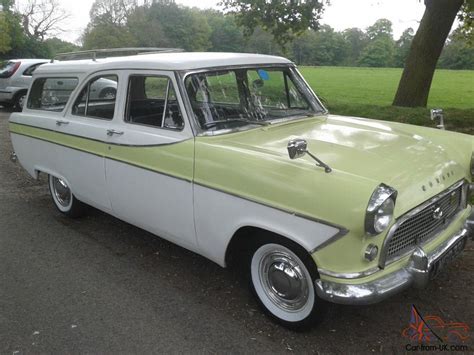 FORD CONSUL 375 FARNHAM ESTATE