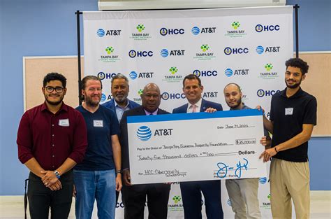 AT&T Awards $25,000 in Scholarships to Tampa Bay Economic Prosperity ...