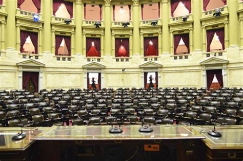 Quiebre En El Bloque De Diputados Radicales Libertador