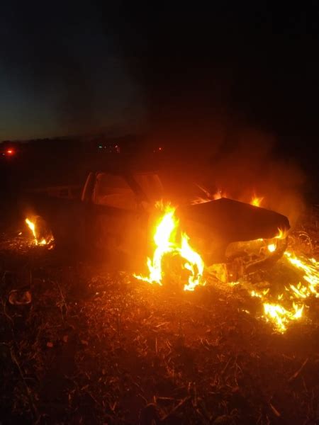 Ve Culo Encontrado Tomado Por Chamas Em Lavoura No Interior De Gua Ra