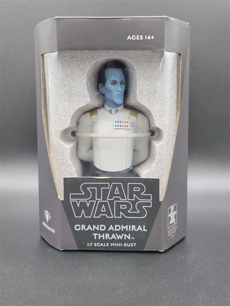 Star Wars Rebels Grand Admiral Thrawn Animated Mini Bust Review