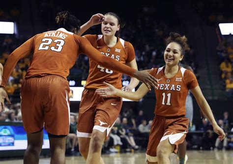 Texas Longhorns Women S Team Gets Top Ncaa Honor Over Uconn