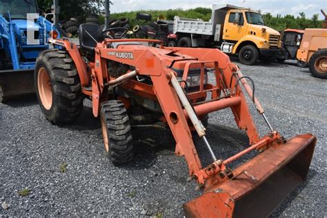 KUBOTA L3010 | Online Auctions | EquipmentFacts.com