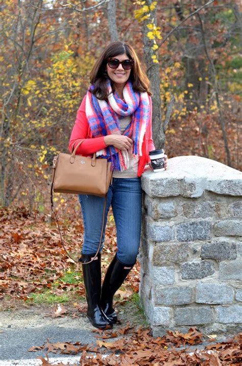 COZY FALL LOOK IN BOSTON - Beautifully Seaside