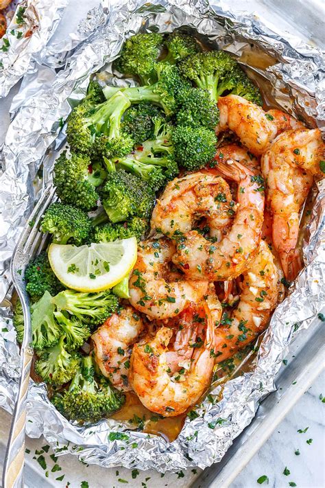 Baked Shrimp Broccoli In Foil Packs Recipe How To Bake Shrimp In Foil