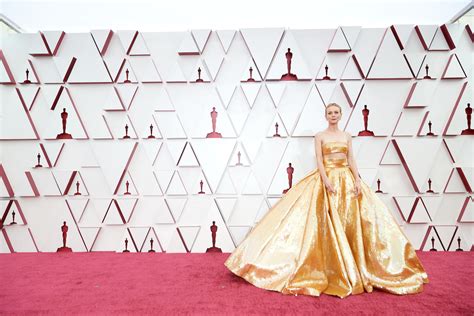 2021 Oscars Red Carpet Arrival Photos