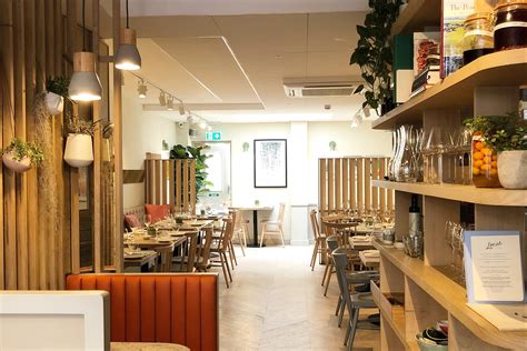 Best restaurants near Buckingham Palace, from A. Wong…