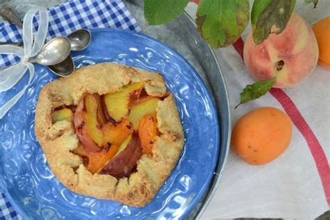 Galette alle pesche e albicocche Hum ça sent bon Dessert aux