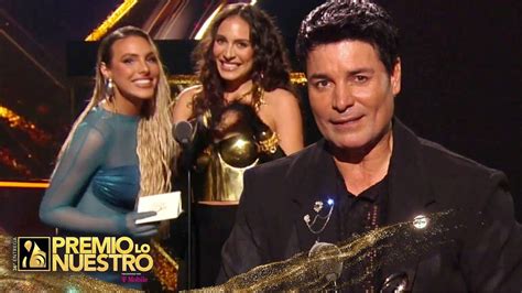 Chayanne Recibe Premio De Su Hija Isadora Figueroa Y Su Sobrina Lele