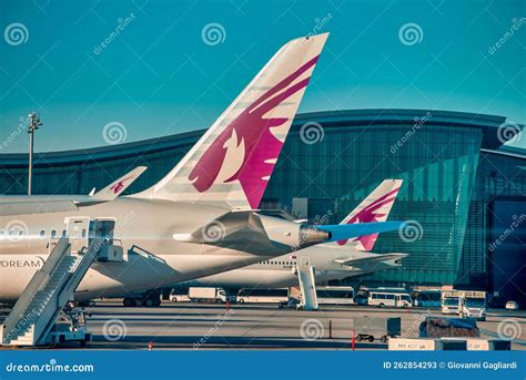 Doha Qatar December 12 2016 Airplanes On The Runway Of Hamad International Airport Stock