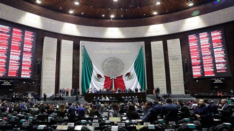 Más de 30 diputados y senadores piden licencias para ocupar otros