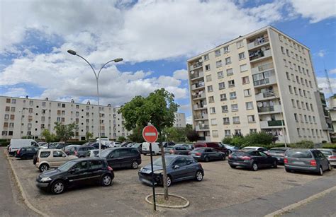 Val dOise interpellé après avoir grièvement mordu sa femme au visage