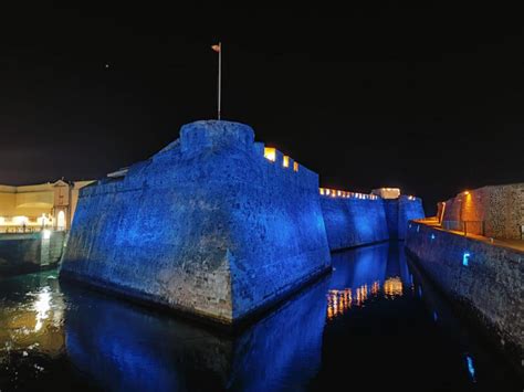 Las Murallas Reales De Azul Contra La Explotaci N Infantil