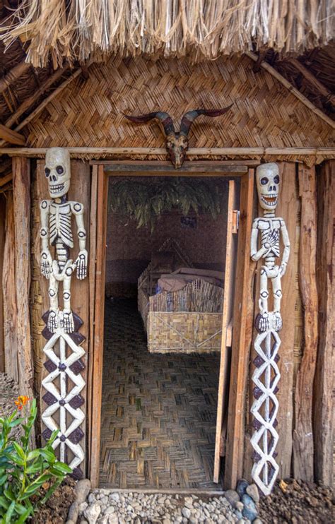 Omo Bruglgamo Skeleton Tribe Eco Lodge Tribes Of Papua New Guinea