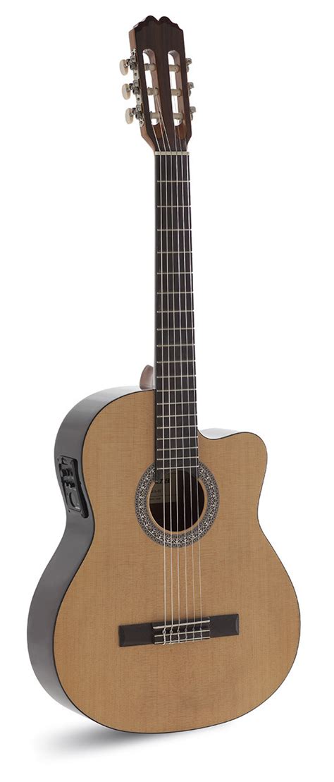 GUITARRA CLASICA ADMIRA SARA 4 4 ELECTRIFICADA CON CUTAWAY SERIE