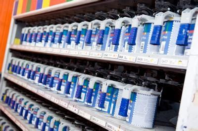 mix automotive paint  reducer hardener   runs