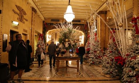 Roosevelt Hotel Lobby Now A Dazzling Winter Wonderland NOLA