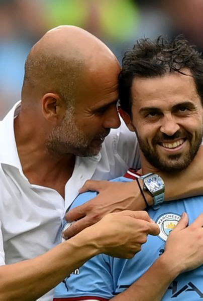 Pep Guardiola manifestó su deseo de que Bernardo Silva siga en