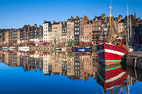 Honfleur - What you need to know before you go – Go Guides