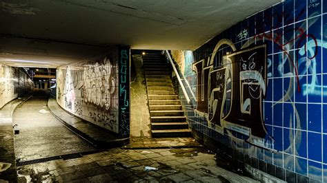 Das sind zwei traurigsten U und S Bahnhöfe im Herzen Hamburgs