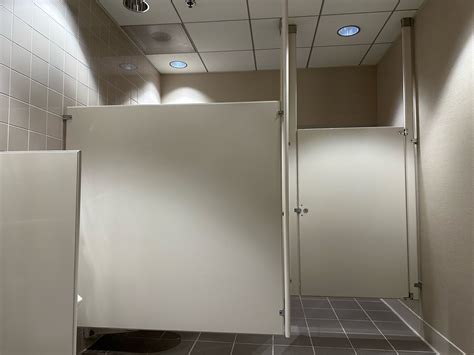 Restroom Partitions — Russell Hinton Co.